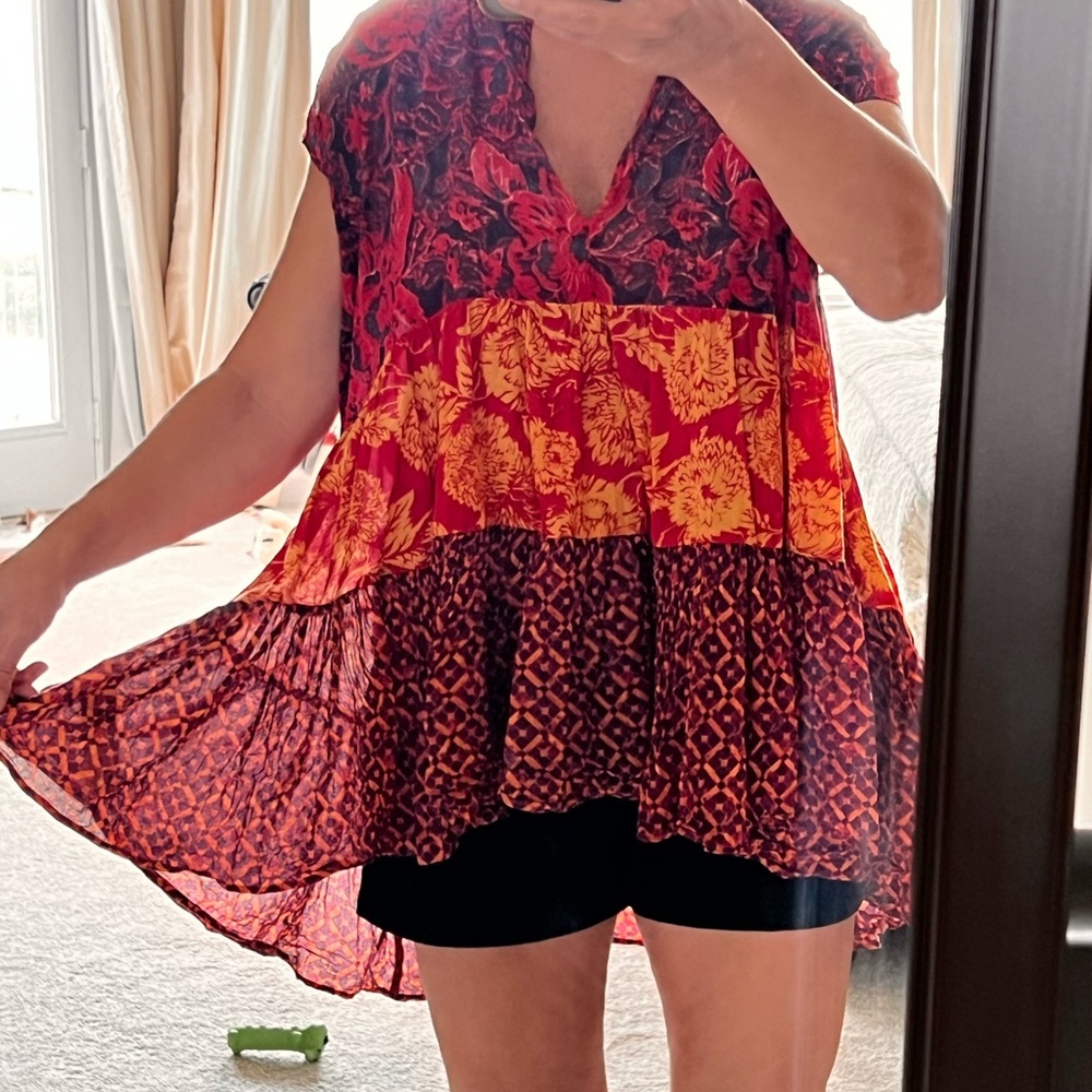Beautiful Free people new top/tunic.
